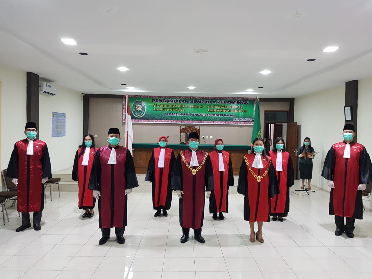 PENGAMBILAN SUMPAH DAN PELANTIKAN HAKIM PRATAMA PADA PENGADILAN NEGERI BALIGE